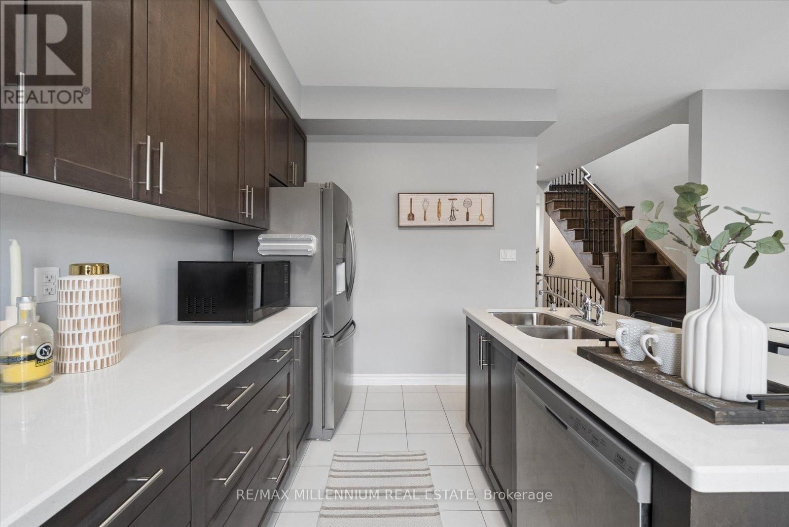 78 FERRIS SQUARE Image 13