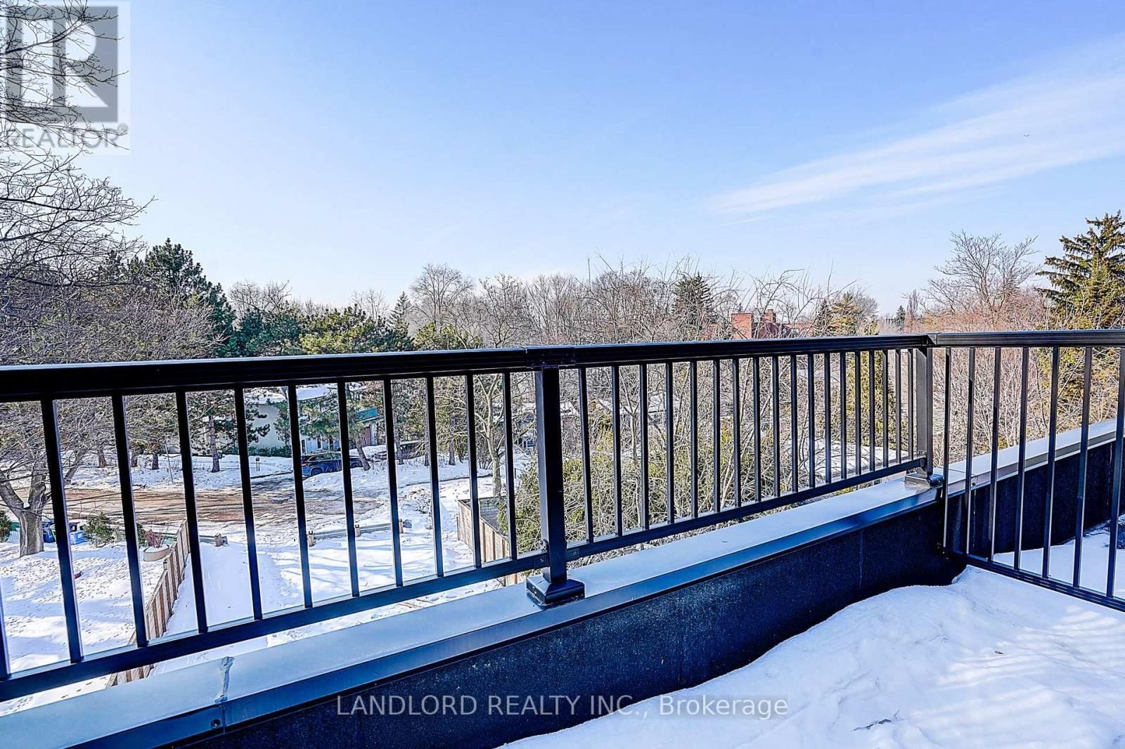 3 - 1146 BROADVIEW AVENUE Image 38