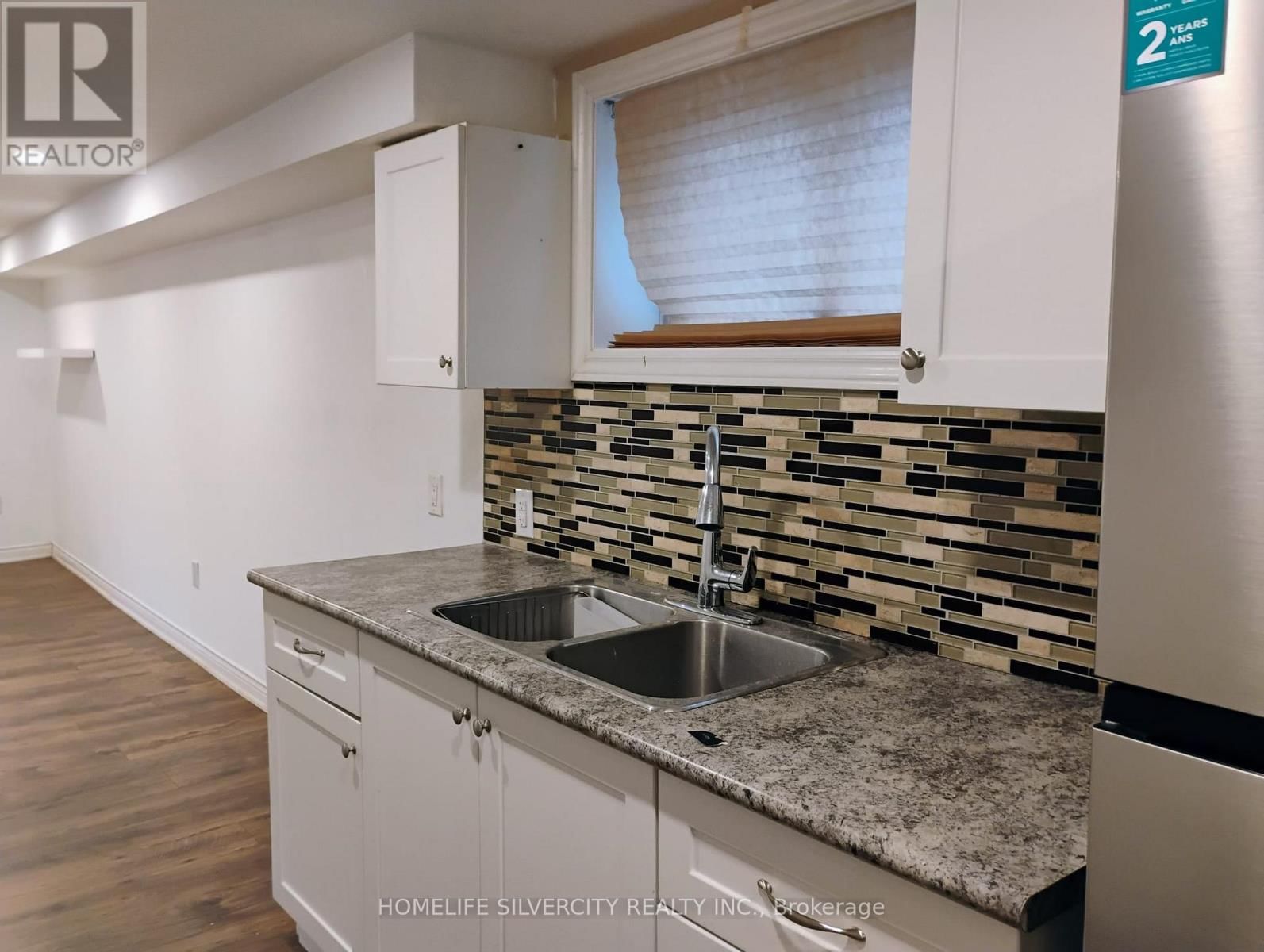 157 ELLIOT AVENUE NORTH Image 16