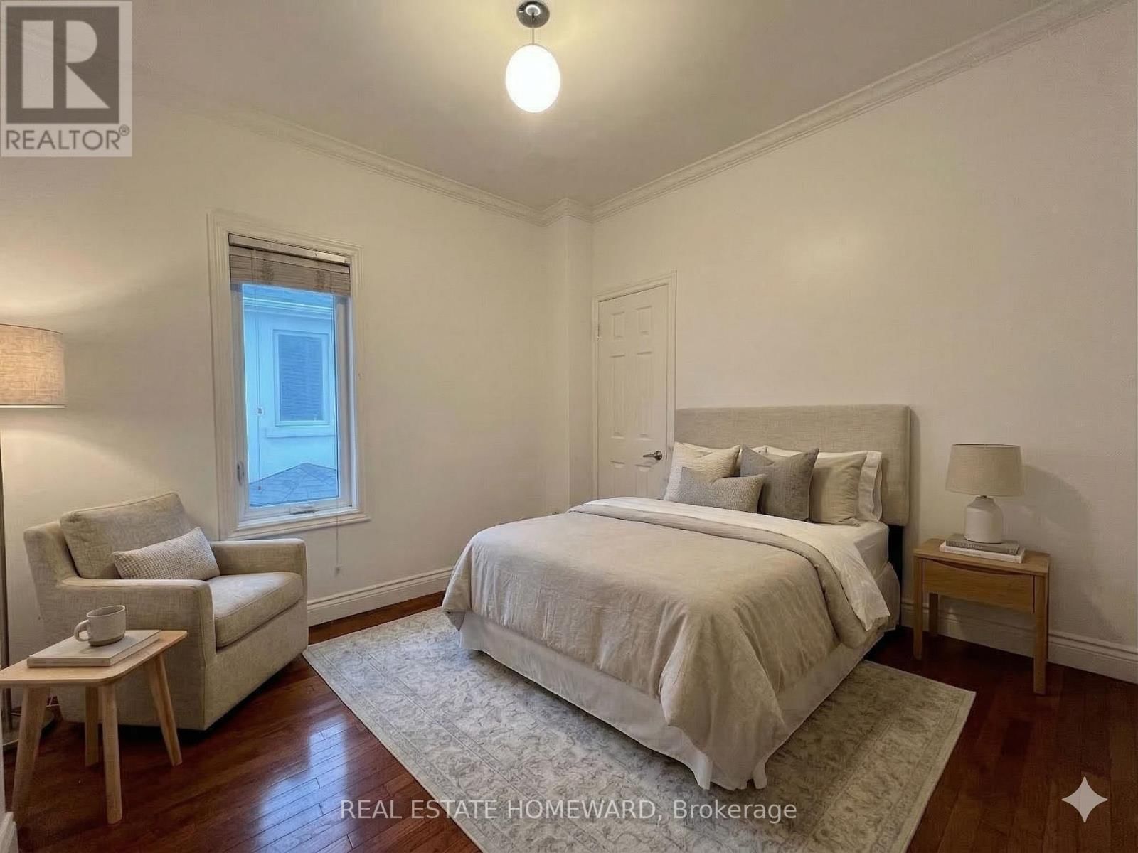 Upper - 220 PAPE AVENUE Image 13