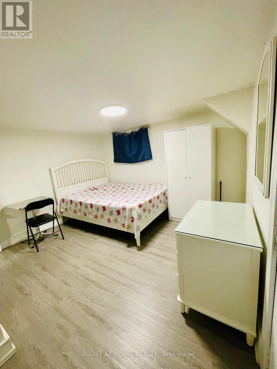 174 AYLESWORTH AVENUE Image 44