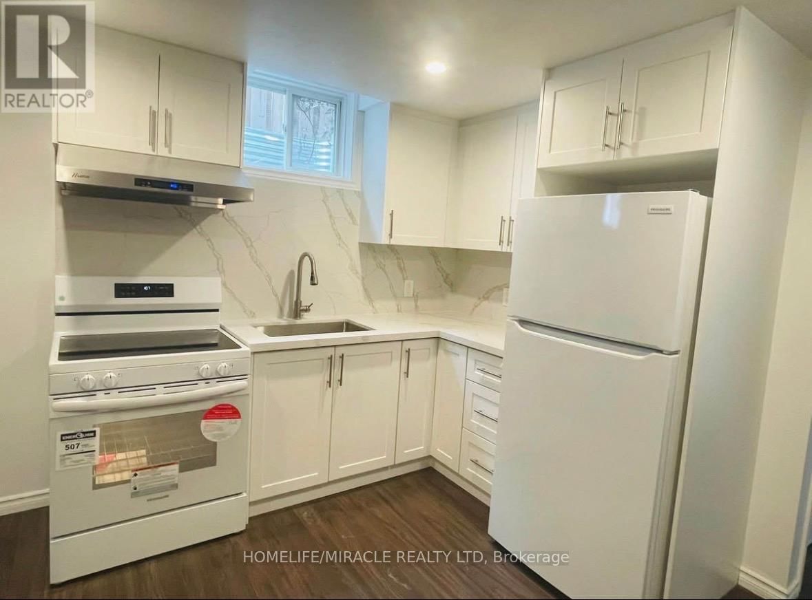 BSMT - 27 LLOYDMINSTER AVENUE Image 8