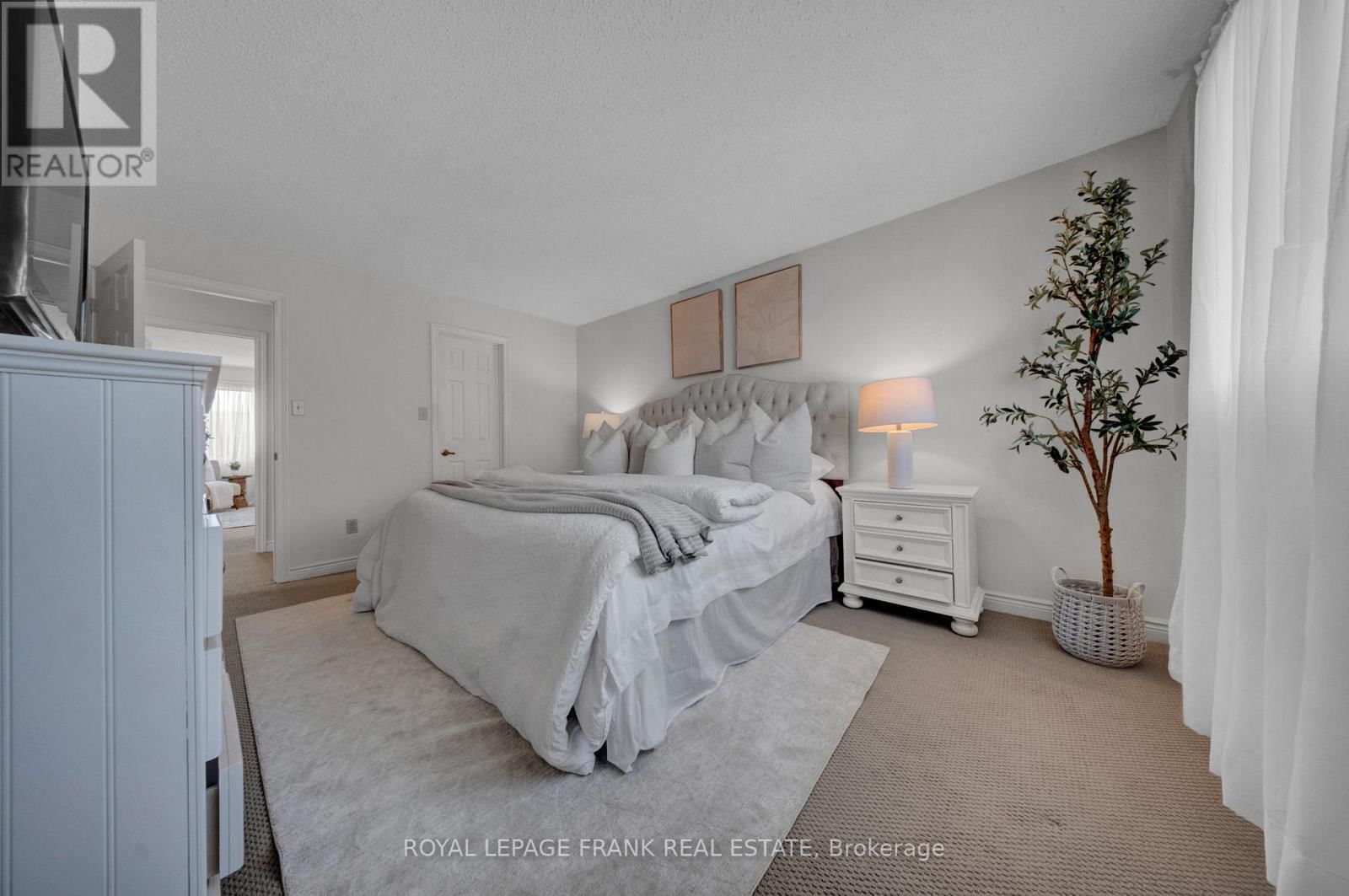 86 DEVONDALE STREET Image 14