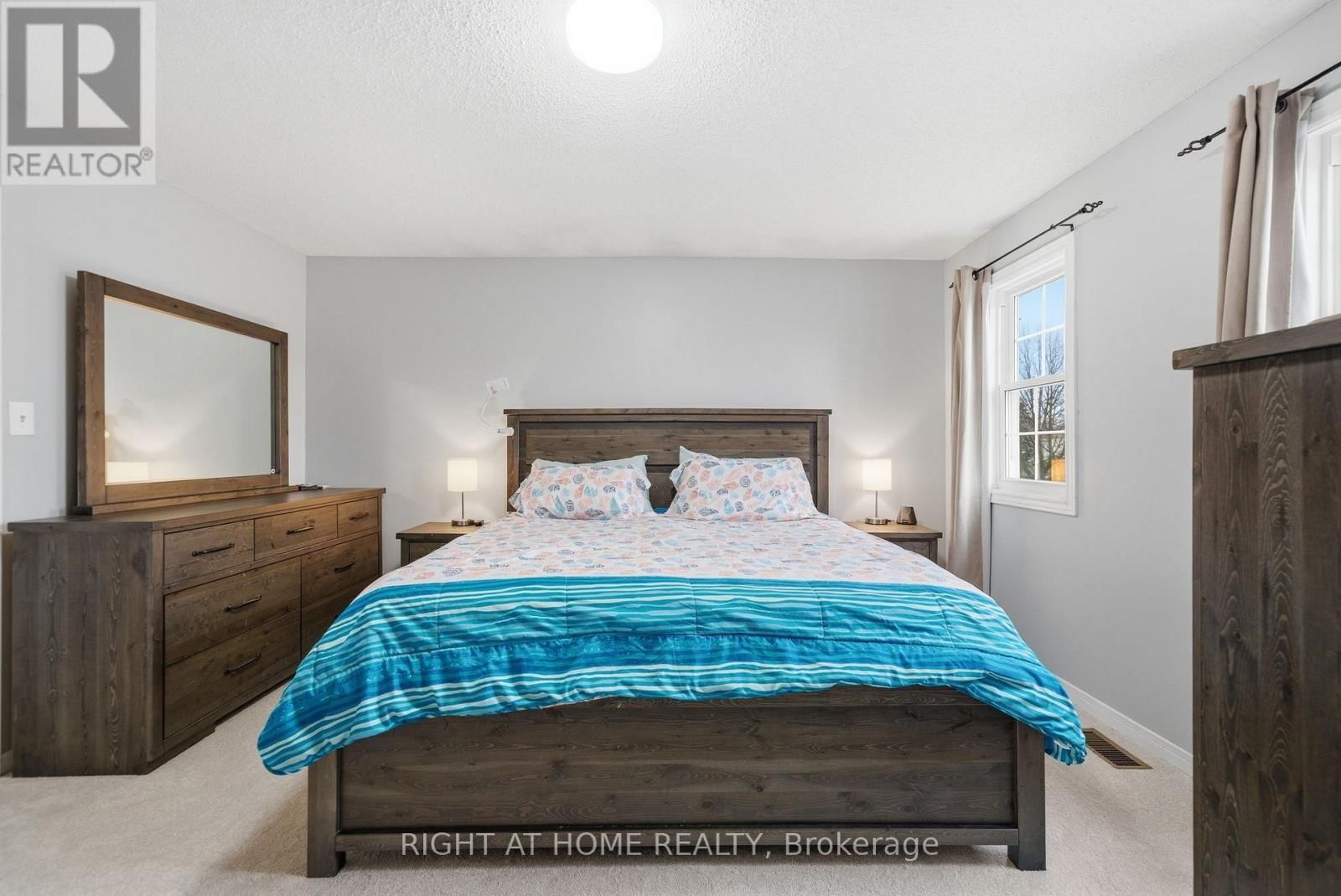 37 BEECHNUT CRESCENT Image 17