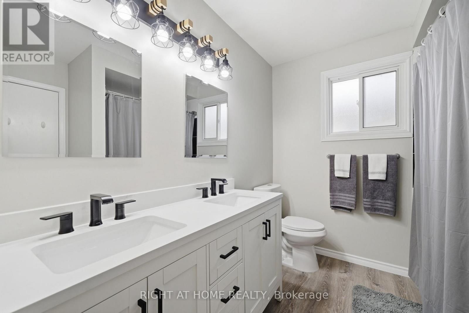 37 BEECHNUT CRESCENT Image 23