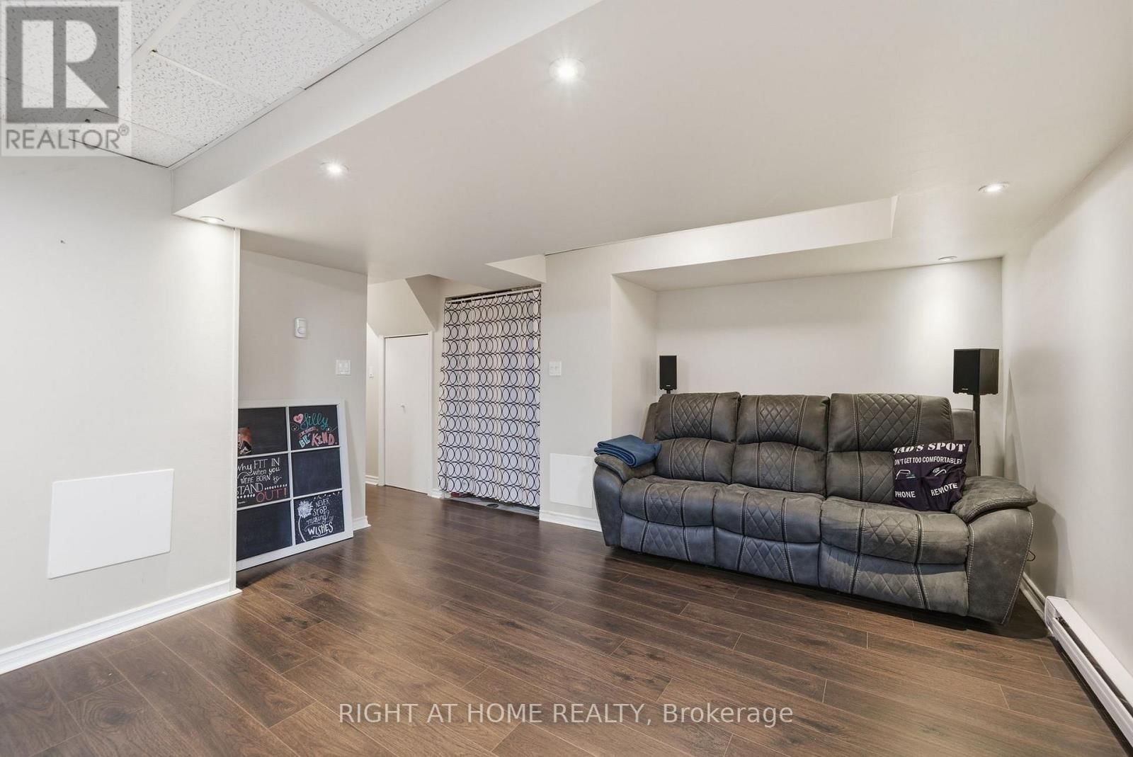 37 BEECHNUT CRESCENT Image 31