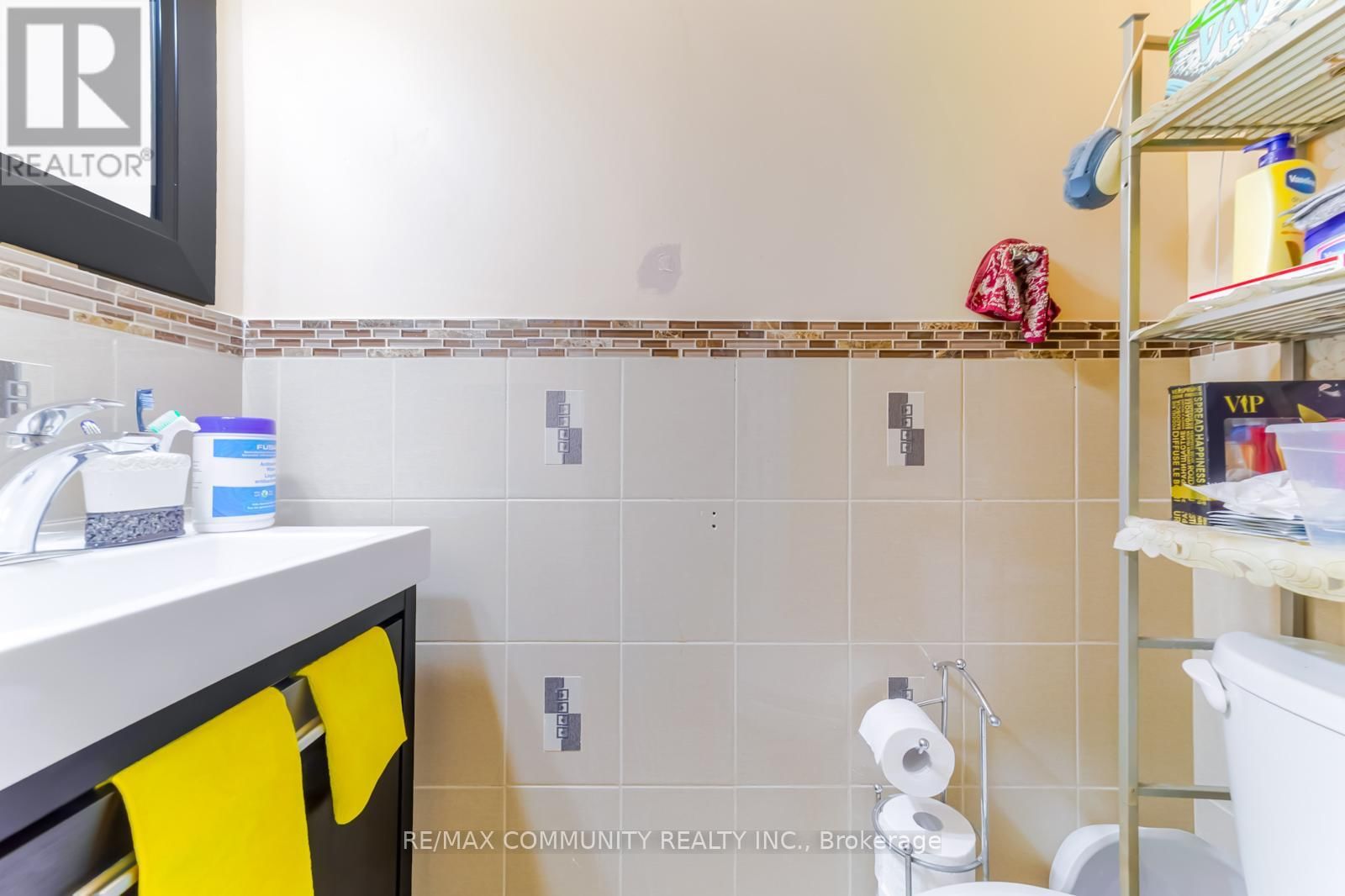 17 MADRID STREET Image 15