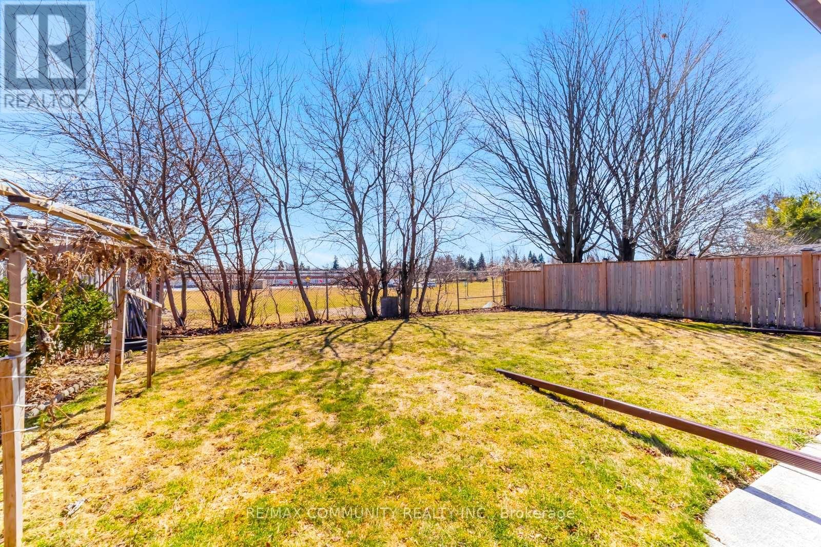 17 MADRID STREET Image 48