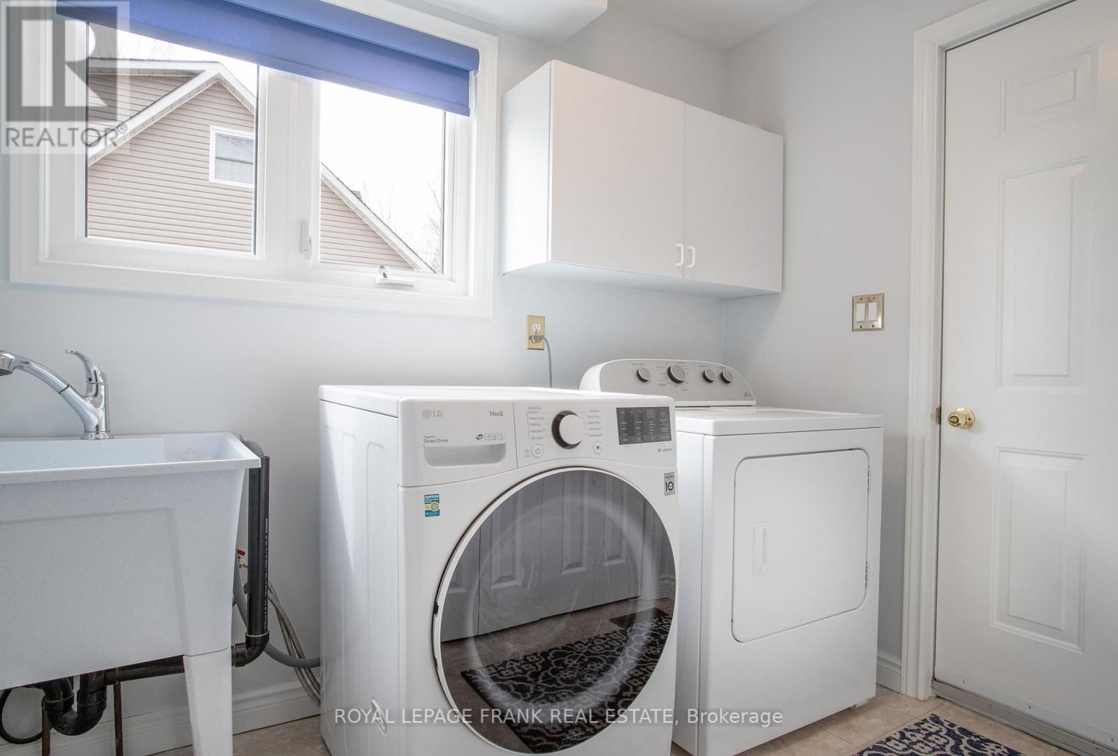 85 AMBLESIDE DRIVE Image 27