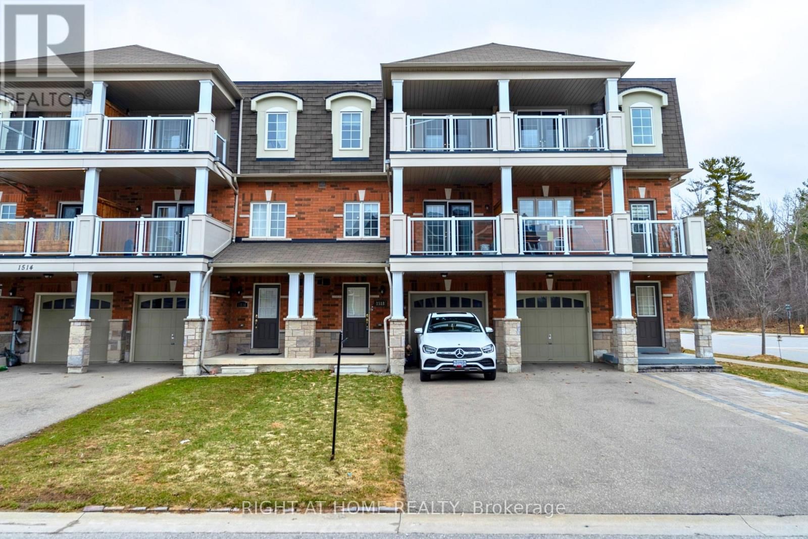 1518 SHEPWAY MEWS Image 1