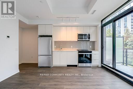 190 - 1608 CHARLES STREET Image 13