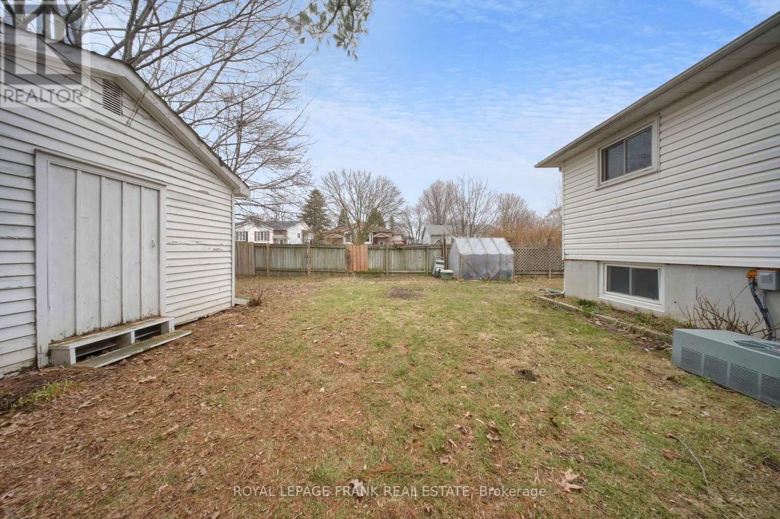 2 FAIRBAIRN COURT Image 42