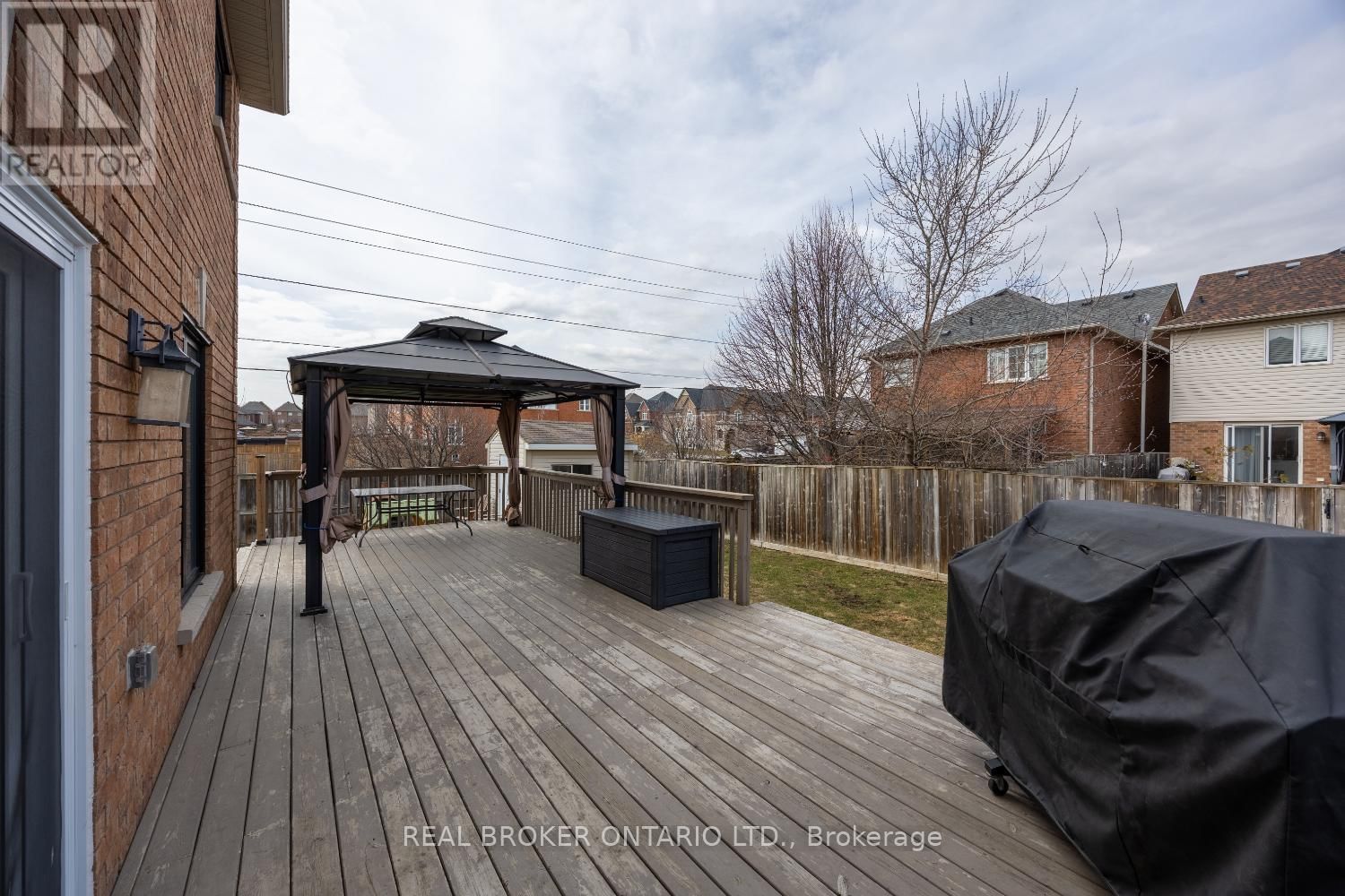 125 HUTTON PLACE Image 38