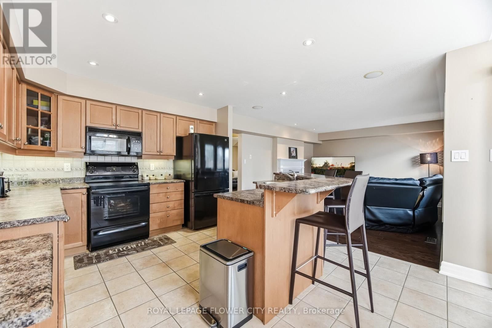 4 FAWCETT AVENUE Image 14