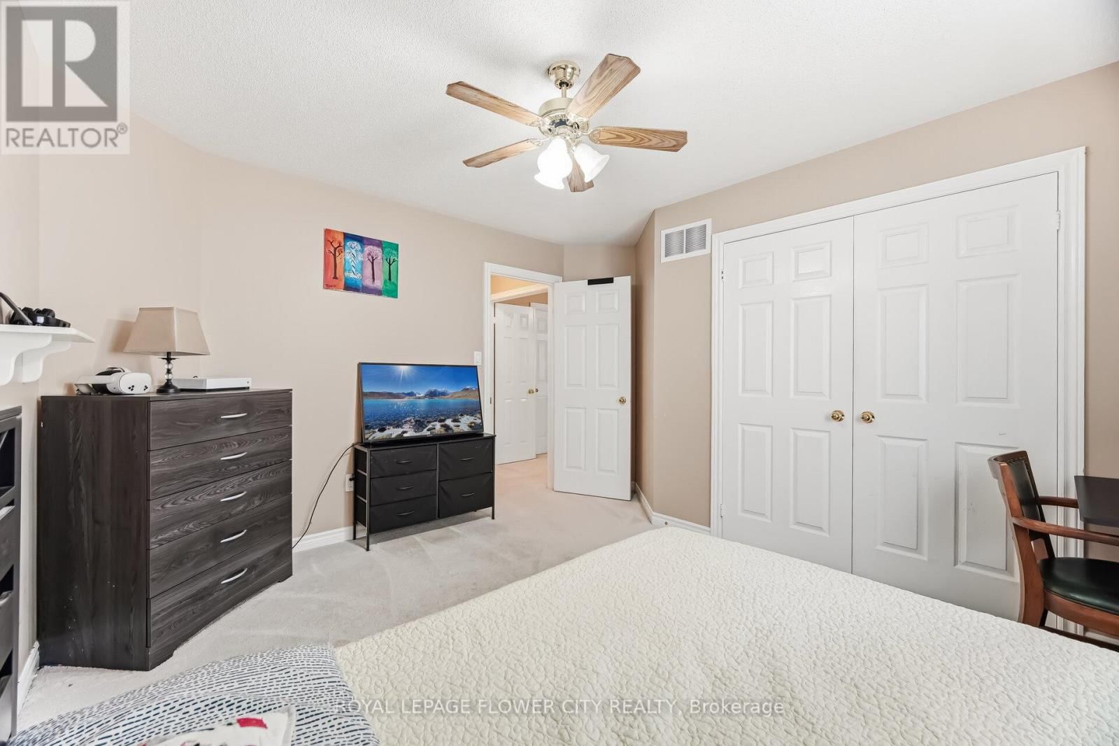 4 FAWCETT AVENUE Image 33