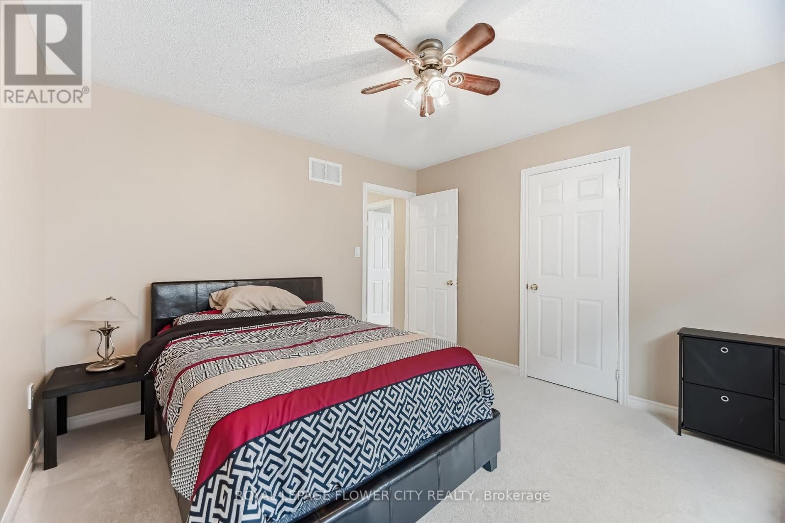 4 FAWCETT AVENUE Image 35