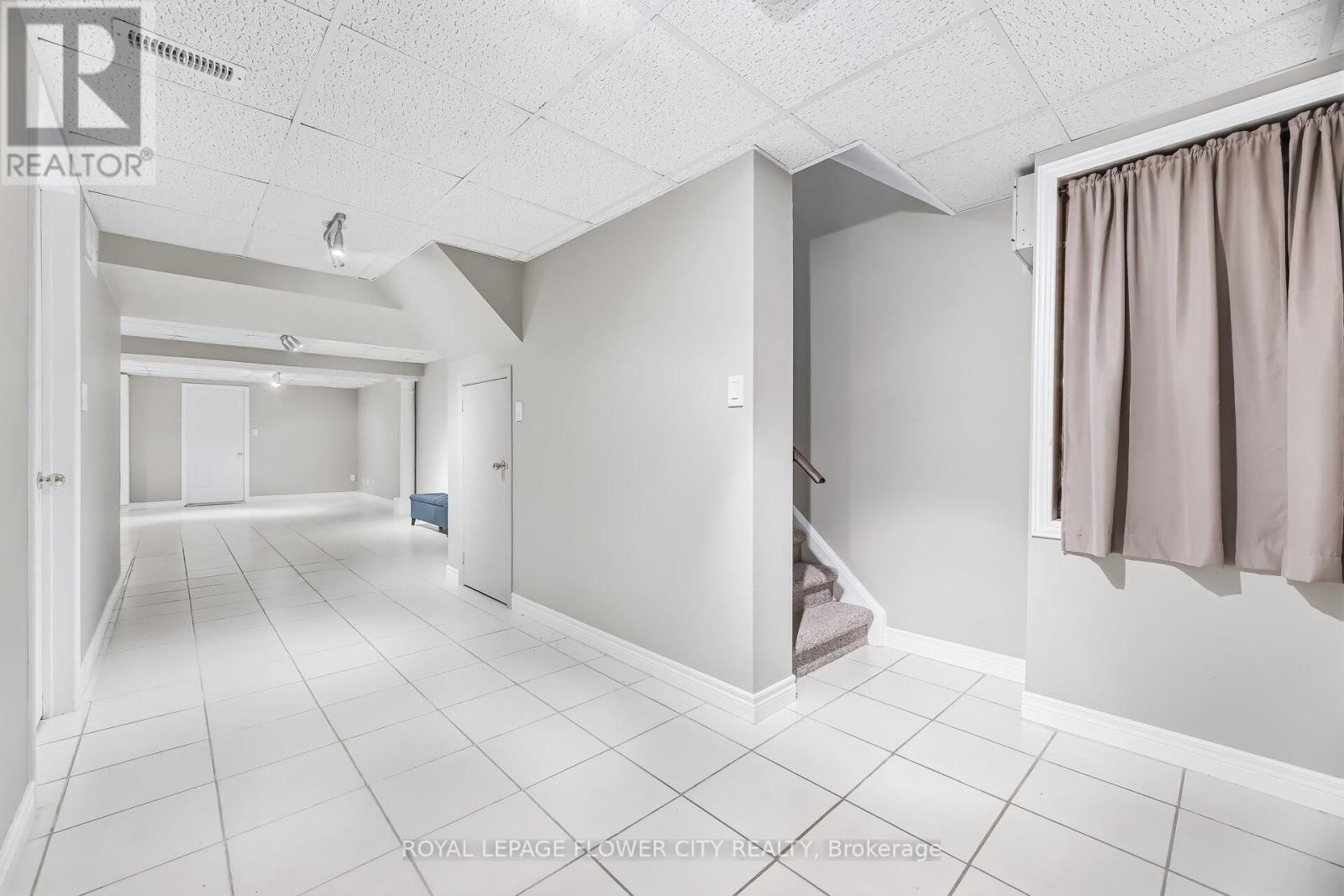 4 FAWCETT AVENUE Image 38