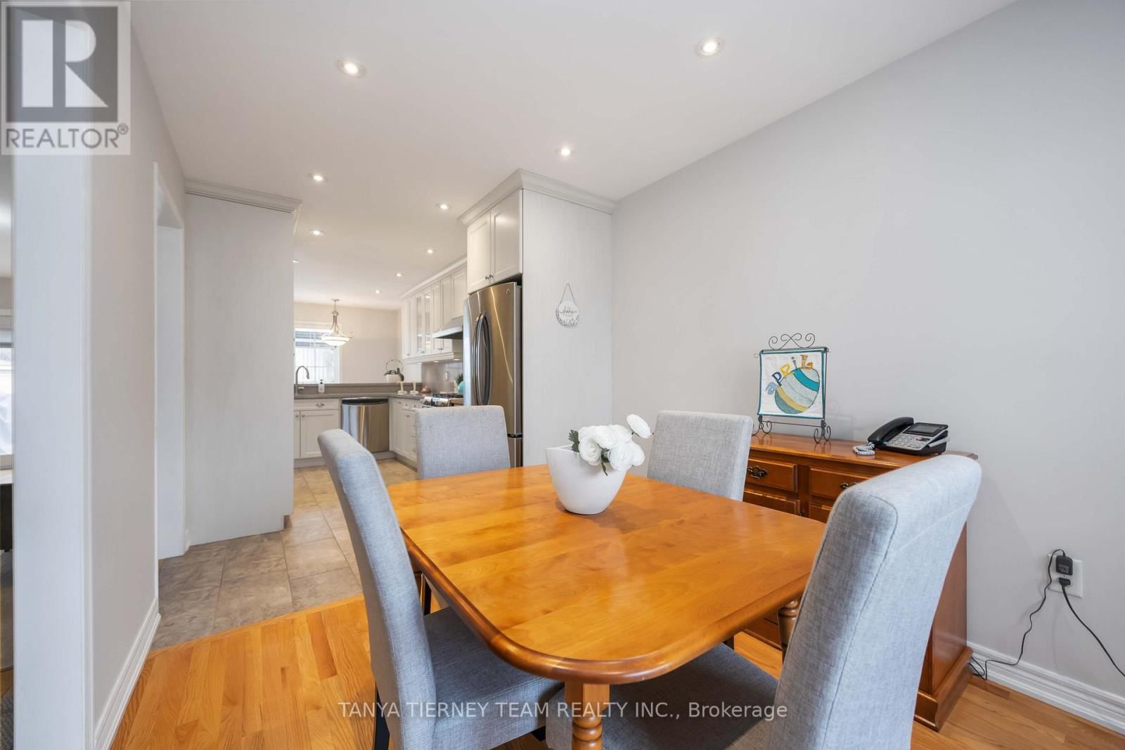 1130 OAKHILL AVENUE Image 19