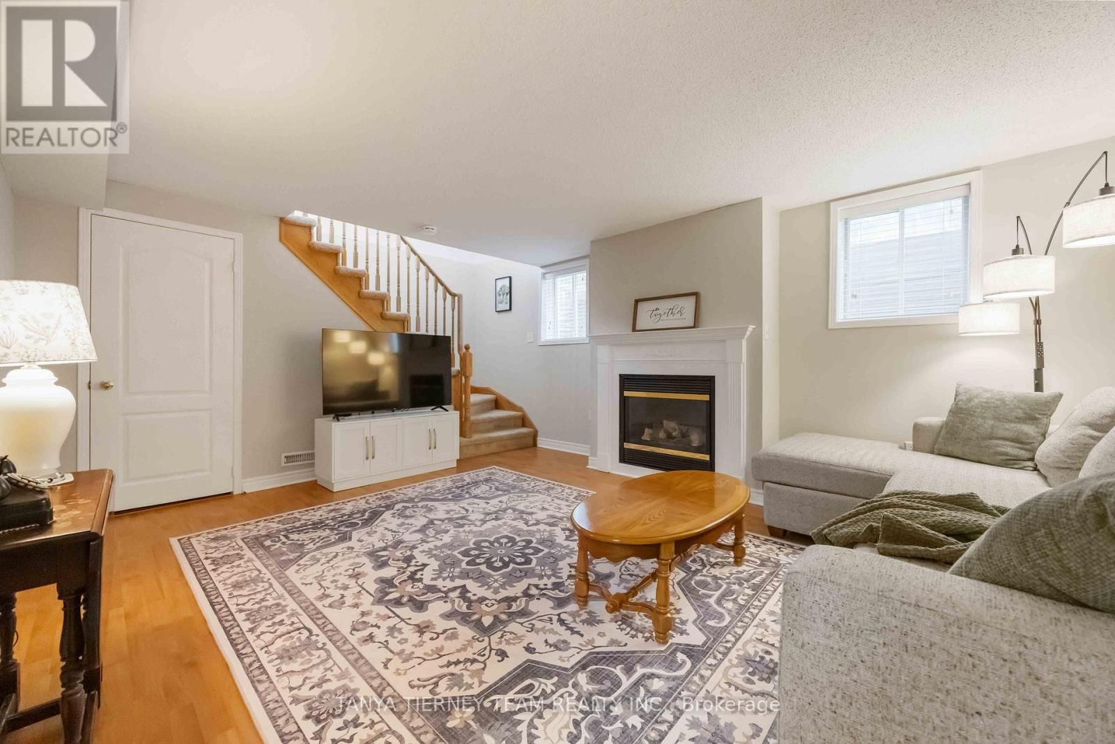 1130 OAKHILL AVENUE Image 24