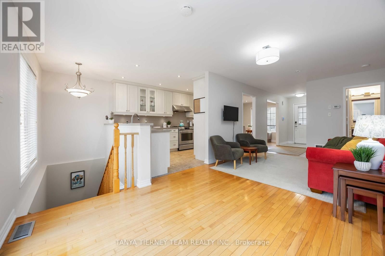 1130 OAKHILL AVENUE Image 7