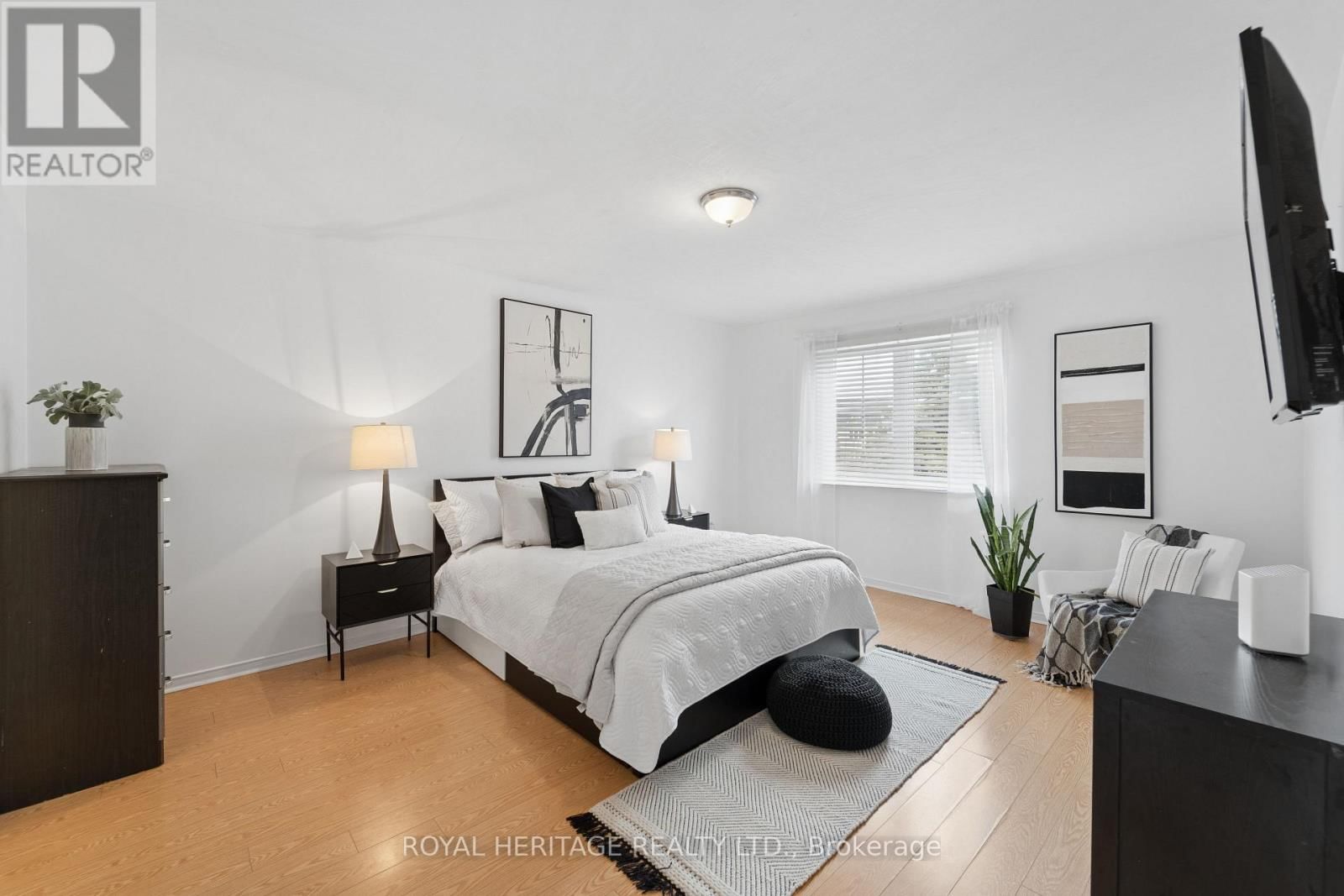 40 MCNICOL CRESCENT Image 13