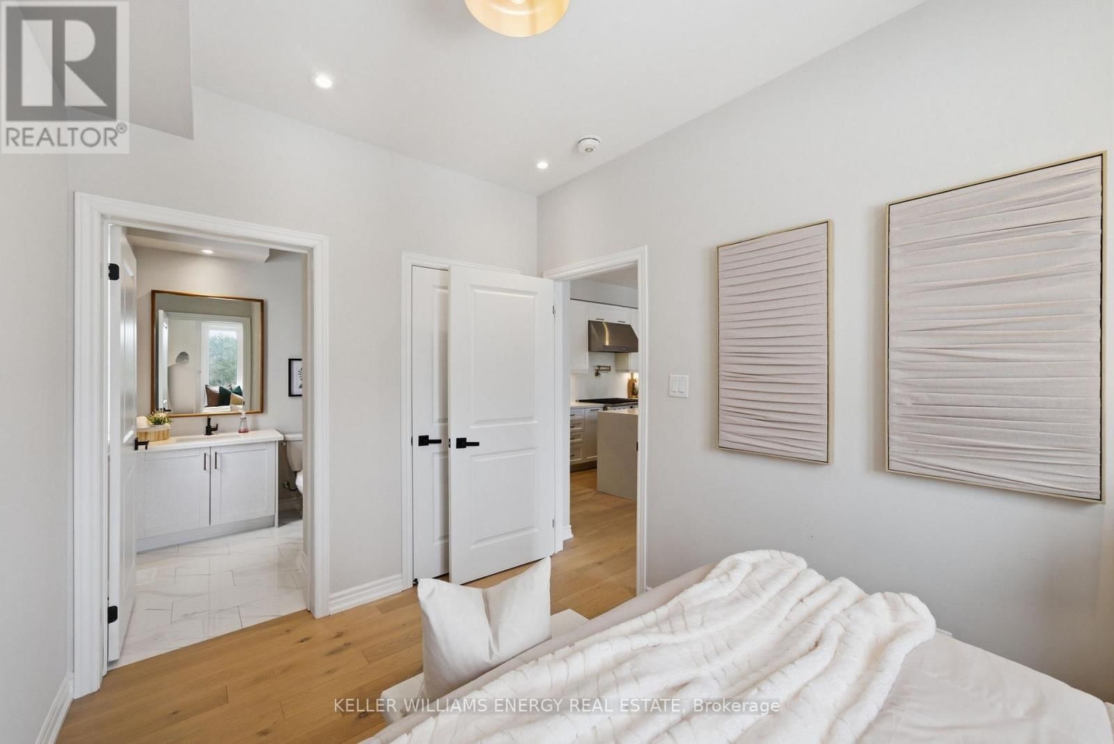 44 PRIORY DRIVE Image 19