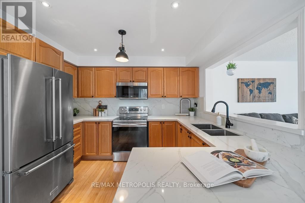 886 AUDLEY ROAD SOUTH Image 7