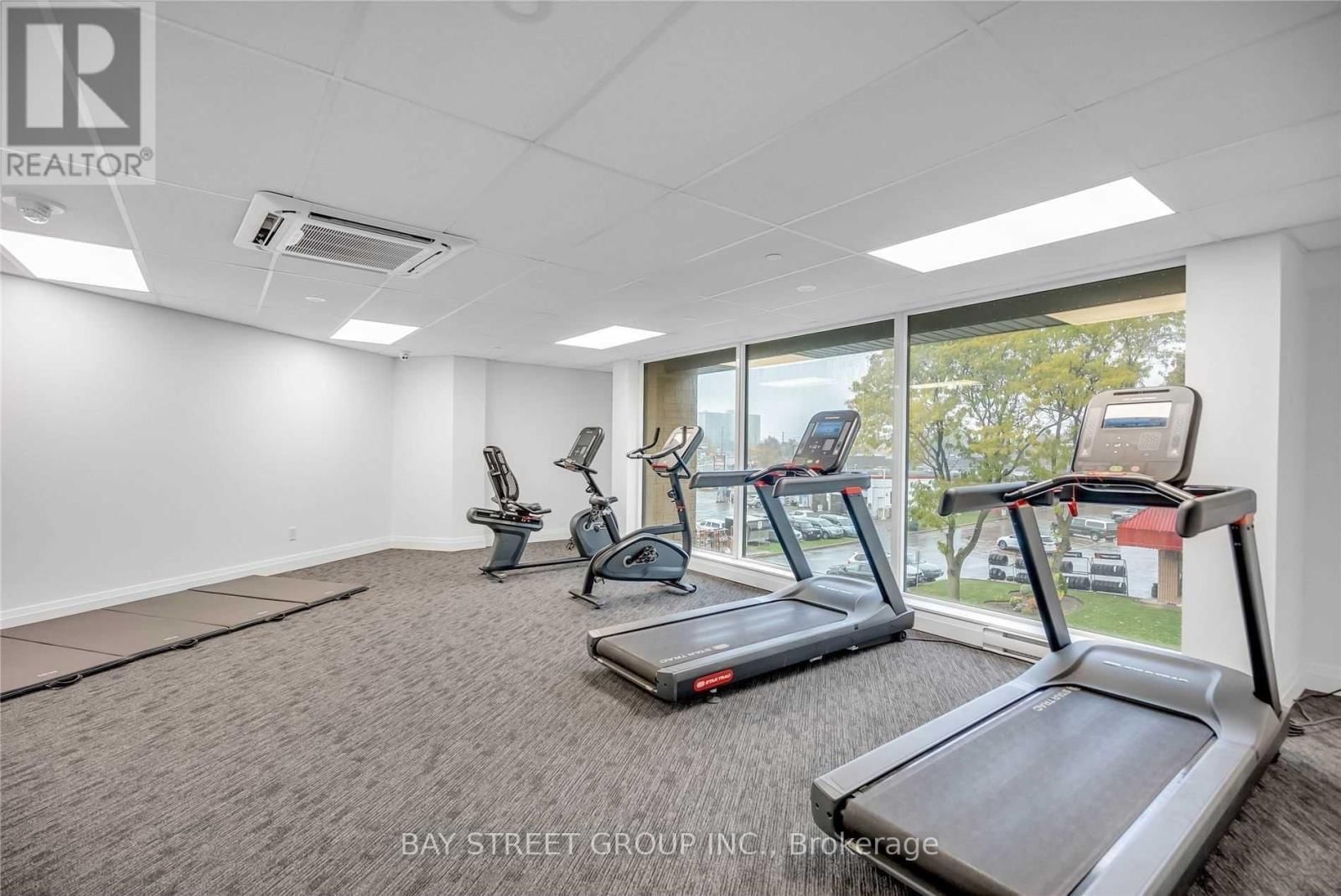 504 - 1 FALAISE ROAD Image 16