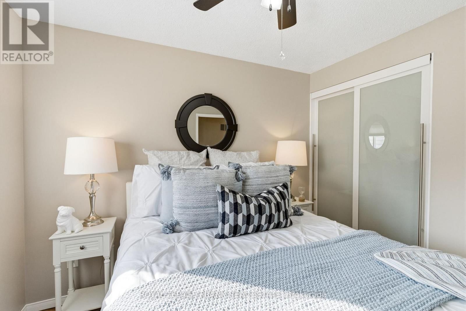 9 ROYAL PINES COURT Image 38