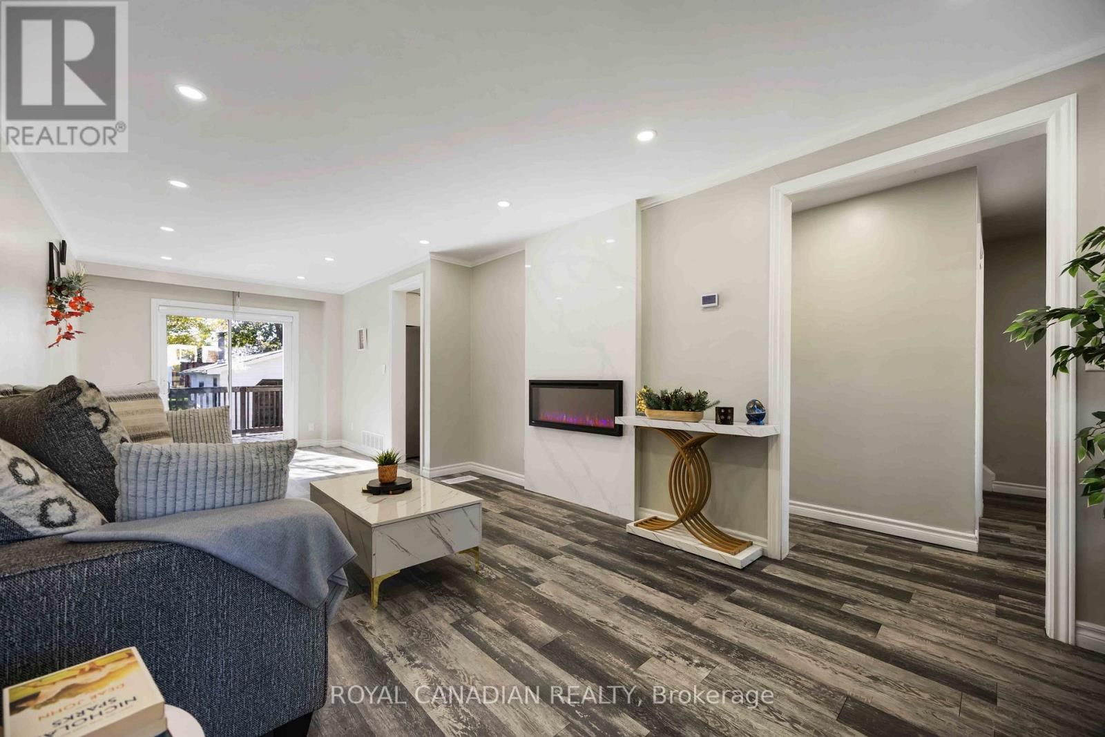 1057 KING STREET EAST Image 10