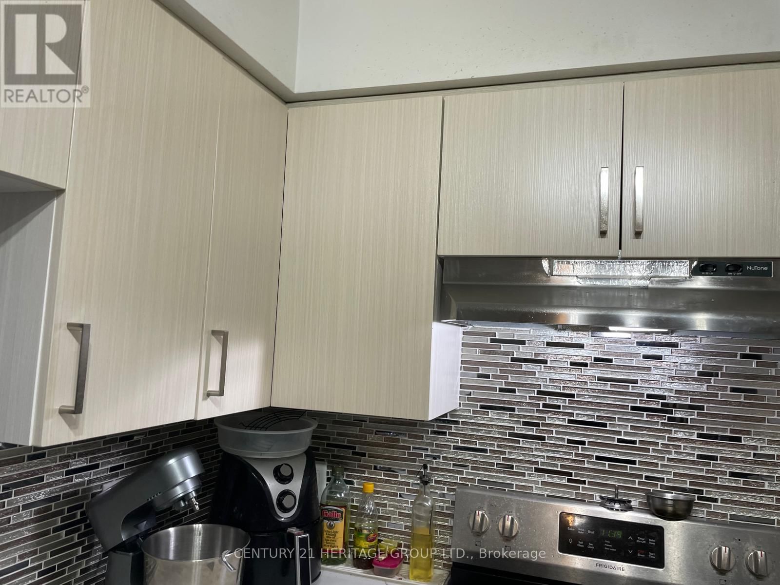 415 - 8 MONDEO DRIVE Image 33