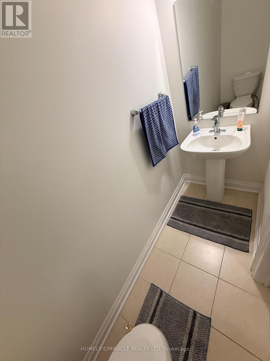 300 SYMINGTON COURT Image 10