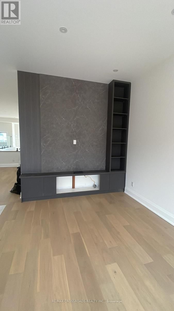 790 B MIDLAND AVENUE Image 10