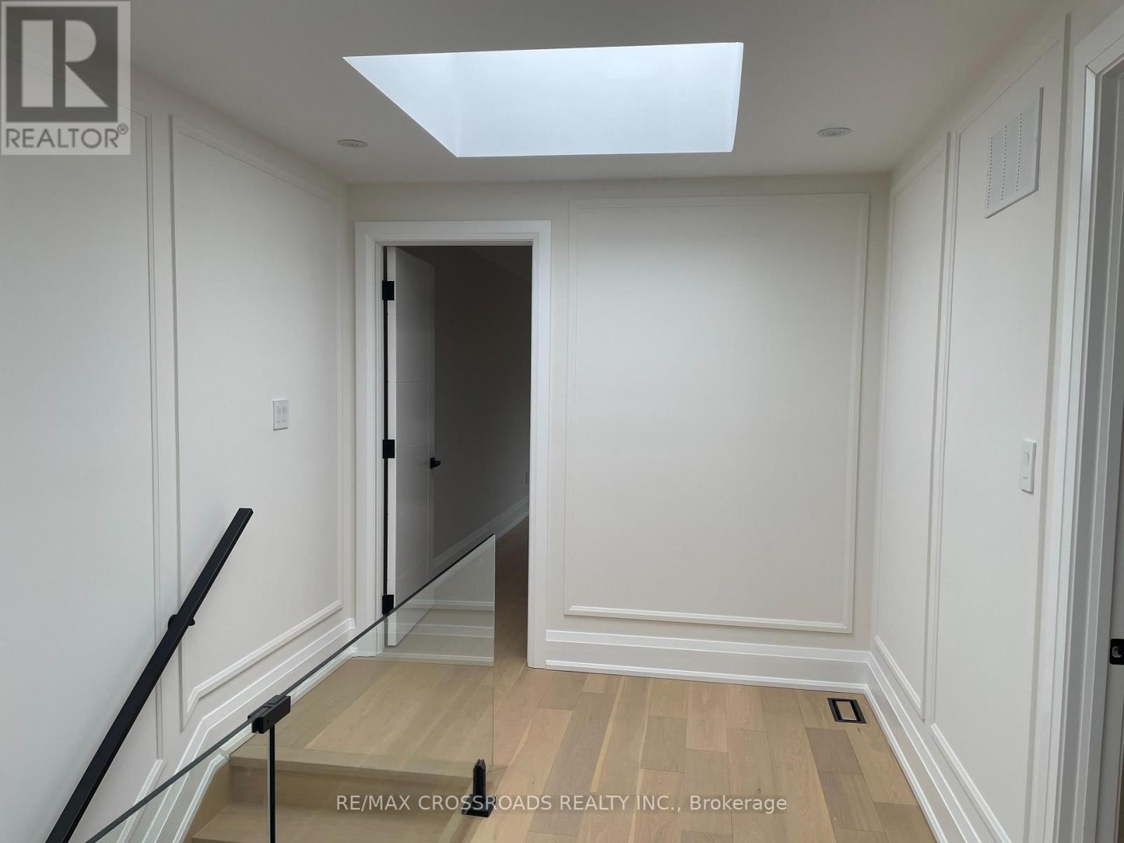 790 B MIDLAND AVENUE Image 13