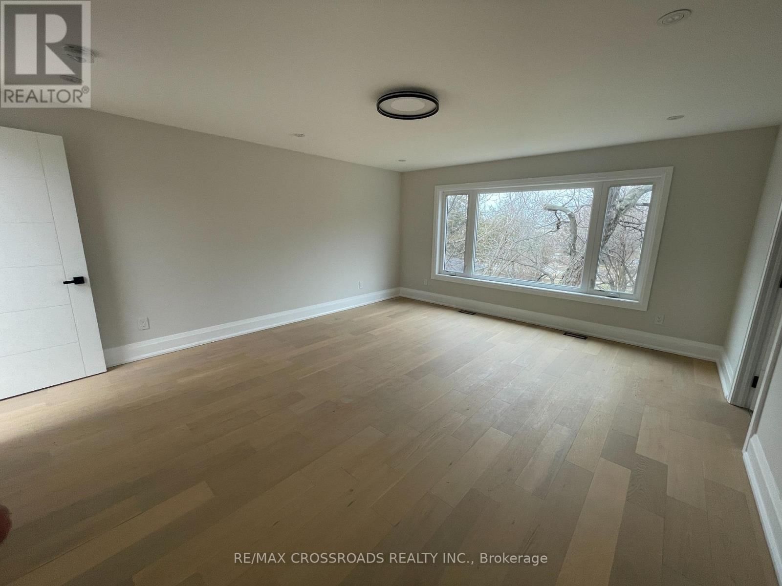 790 B MIDLAND AVENUE Image 15