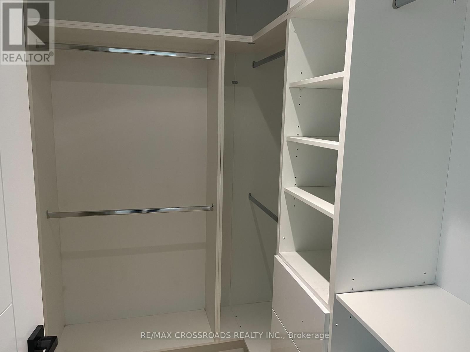 790 B MIDLAND AVENUE Image 19