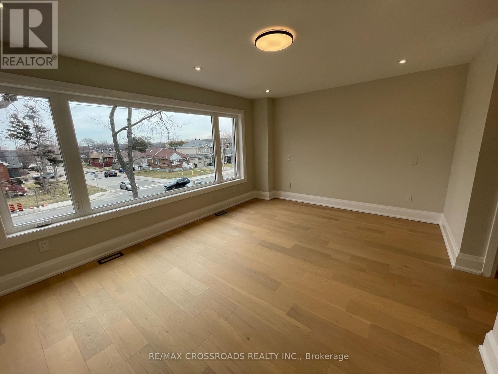 790 B MIDLAND AVENUE Image 20