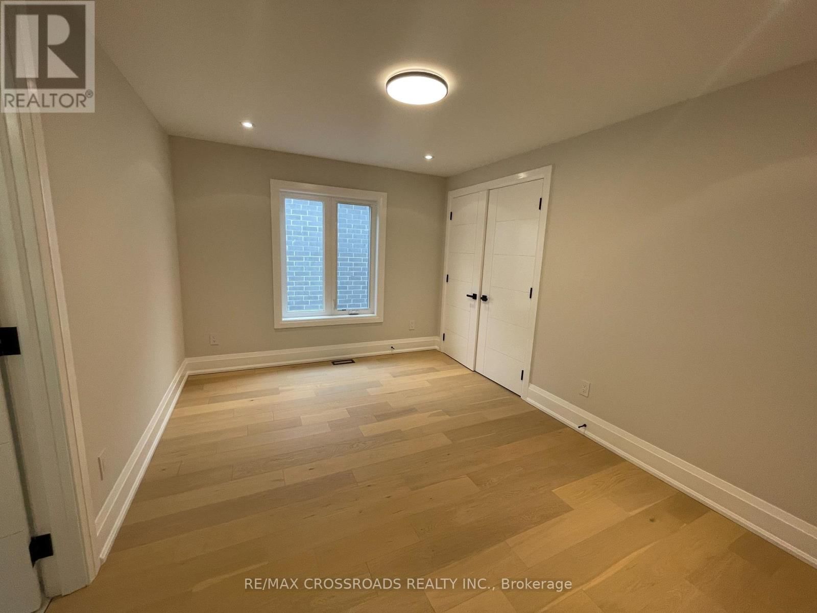 790 B MIDLAND AVENUE Image 23