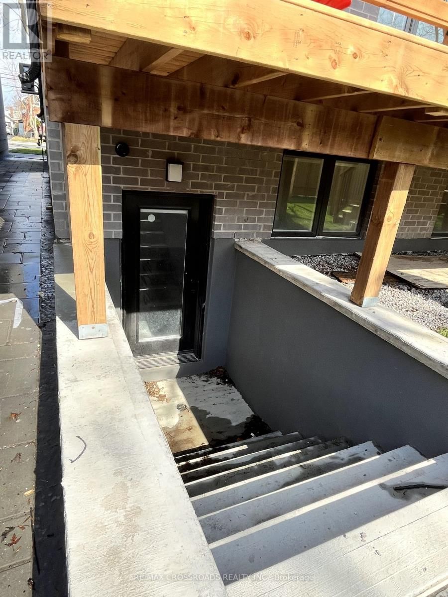 790 B MIDLAND AVENUE Image 34