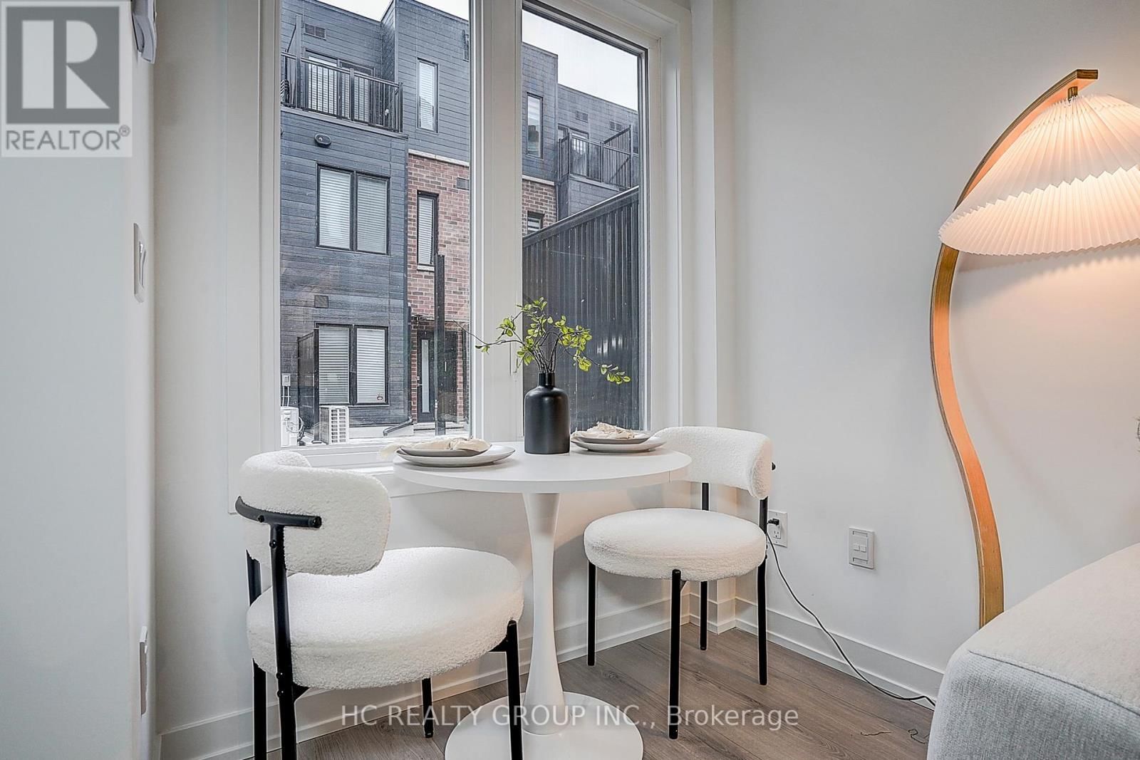 27 - 3079 PHARMACY AVENUE Image 11