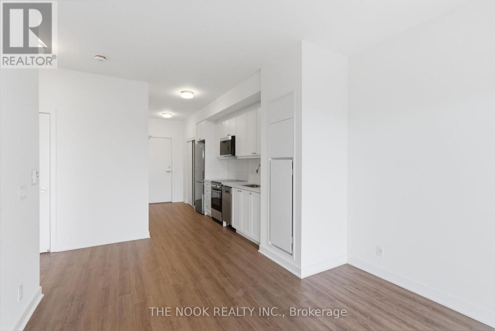 603 - 51 CLARINGTON BOULEVARD Image 19