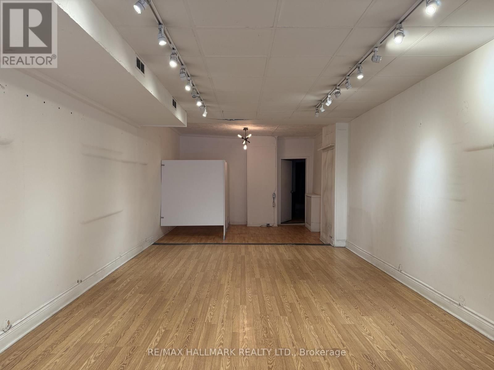 768 QUEEN STREET EAST Image 9