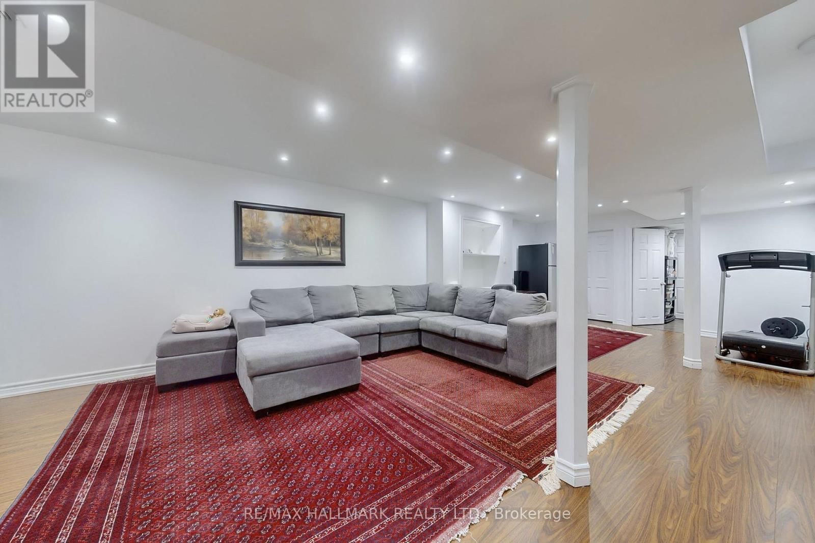 6 BLYTHEWAY GATE Image 39