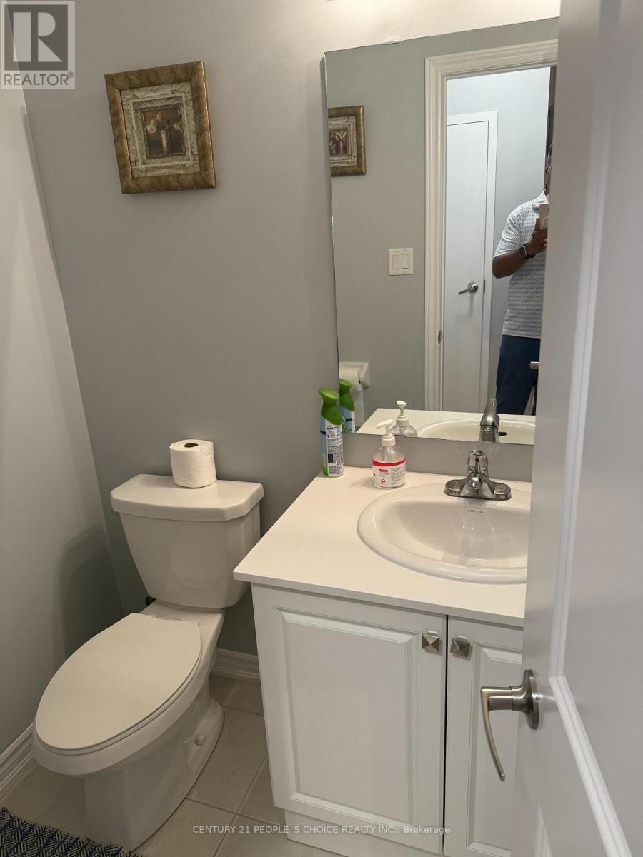 4 - 465 BERESFORD PATH Image 9