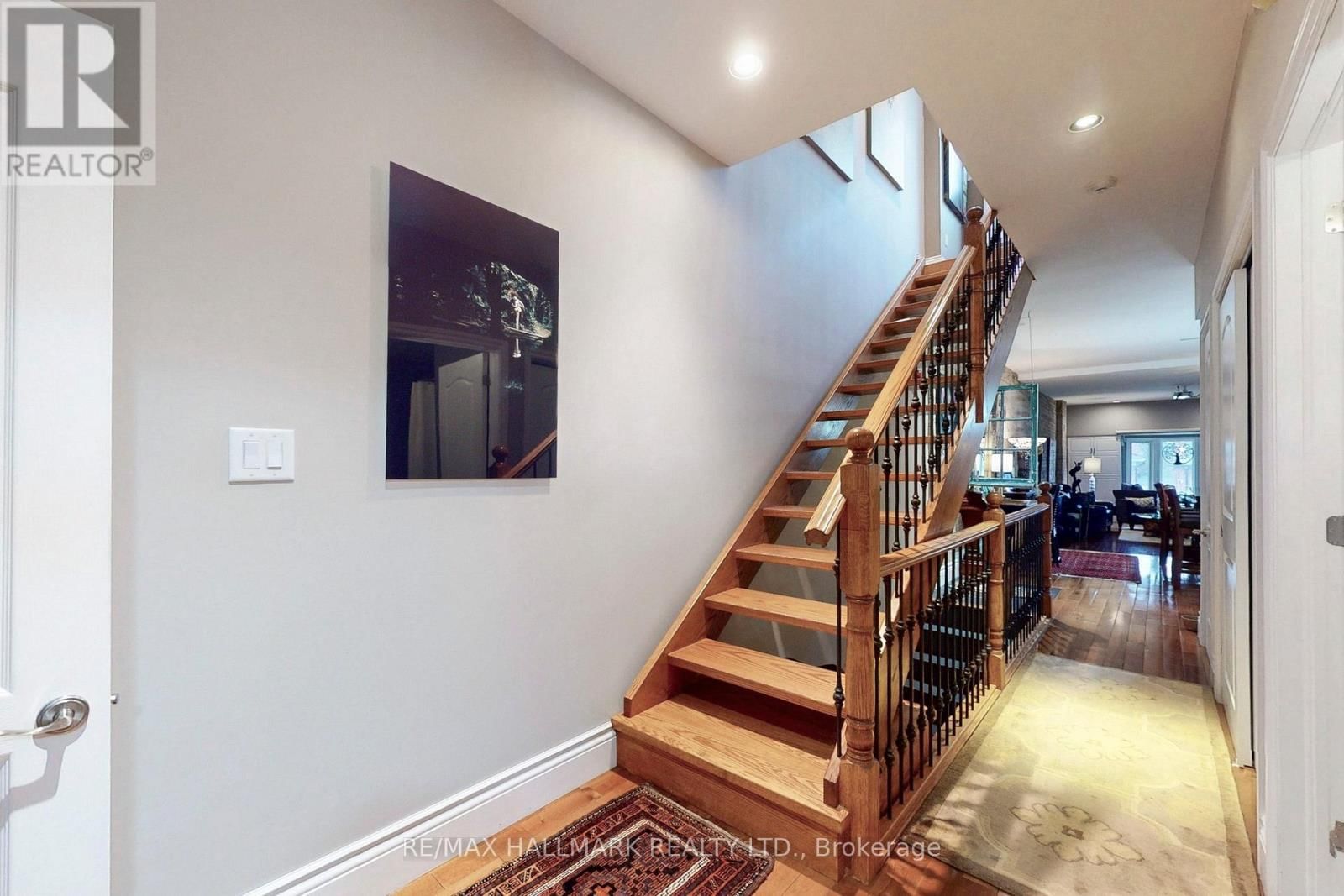 2184 QUEEN STREET EAST Image 20