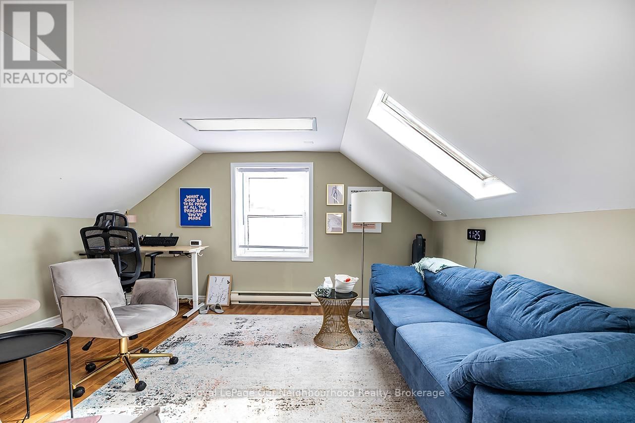 71 ALBERT STREET Image 45