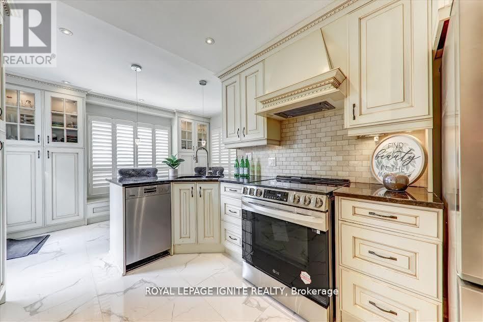 26 HALFMOON SQUARE Image 5