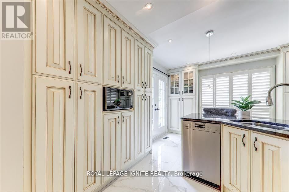 26 HALFMOON SQUARE Image 6