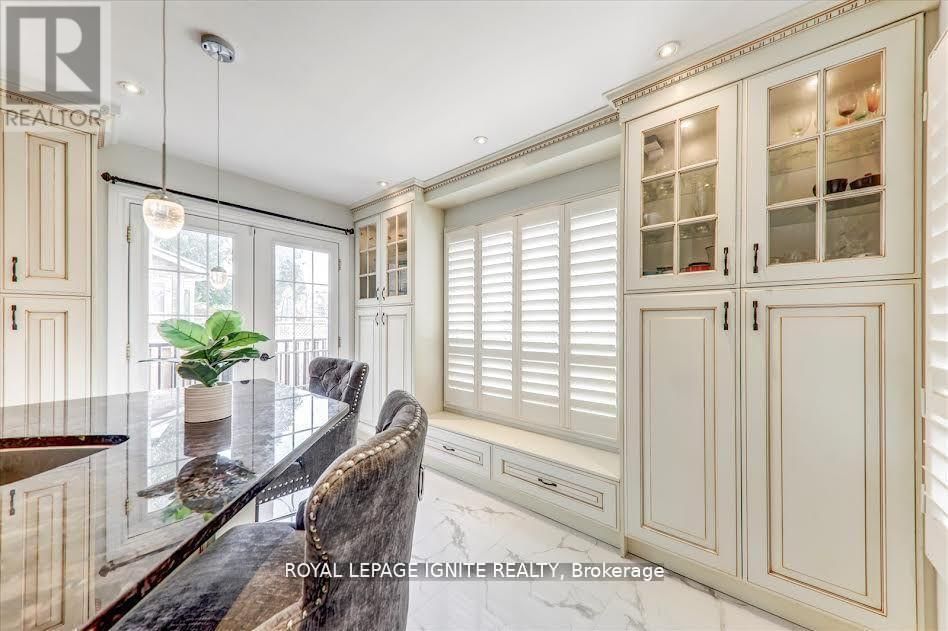 26 HALFMOON SQUARE Image 7