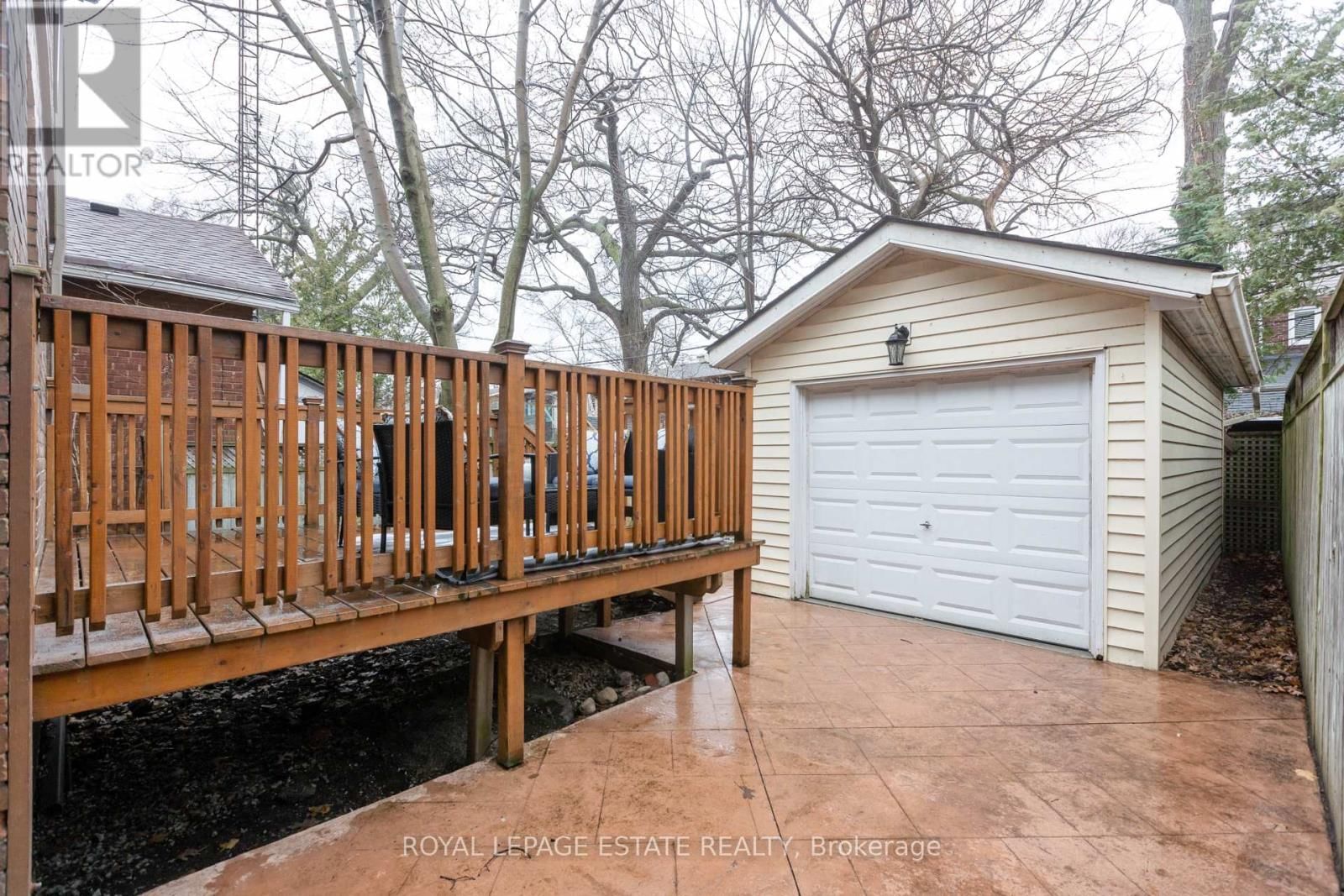 358 VICTORIA PARK AVENUE Image 33